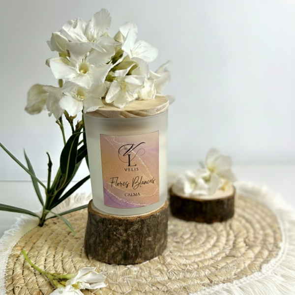 FB1 Vela aromática flores blancas